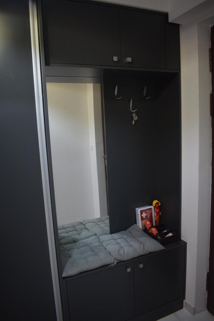 Gabriela & Marjan Luxury Self Check-In Flatiron Apartment Skopje Exterior photo